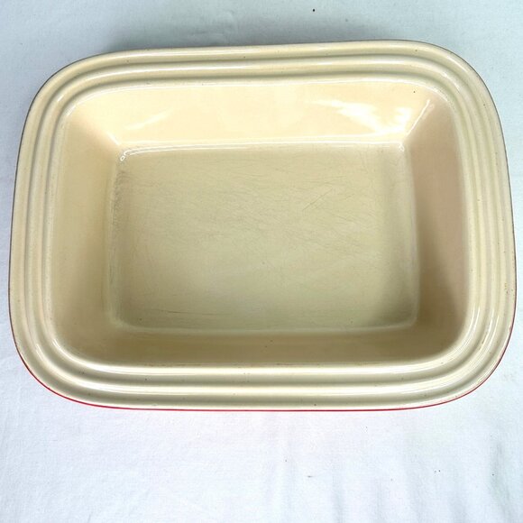Le Creuset Red Cream Rectangular Stoneware Baking Dish 12" no lid - Picture 4 of 8